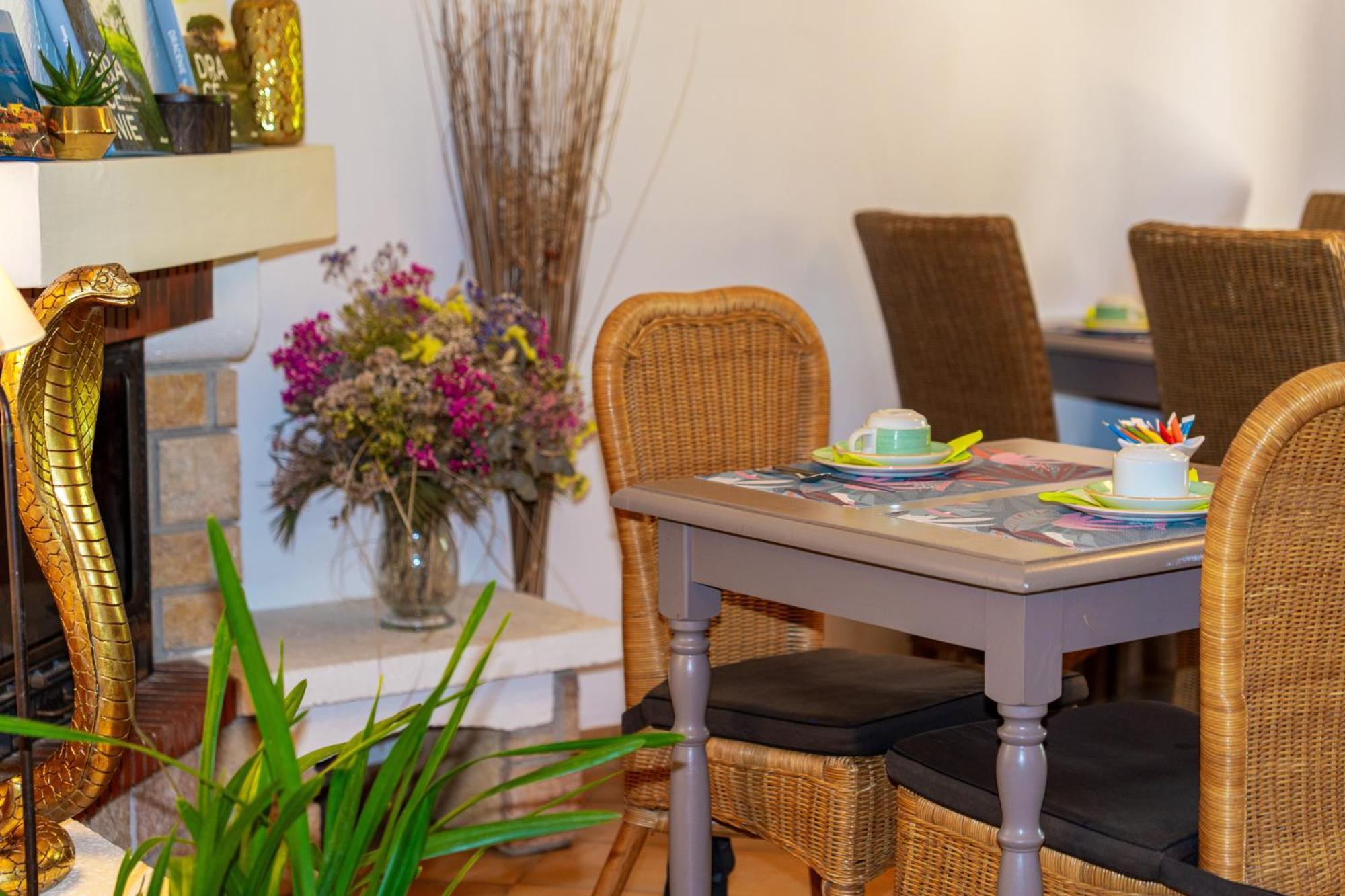 Les Oliviers Hotel Draguignan