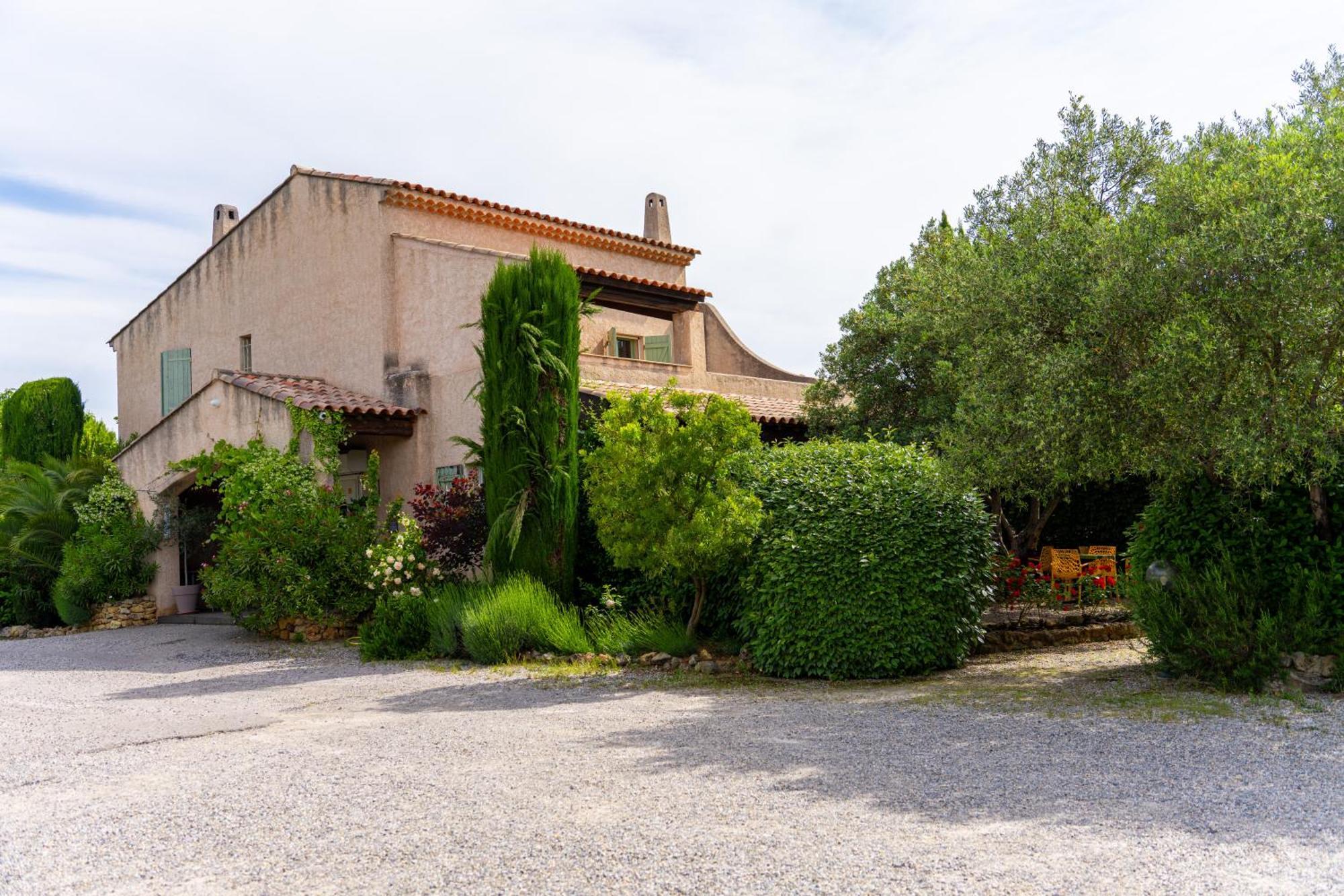 Les Oliviers 2* Draguignan